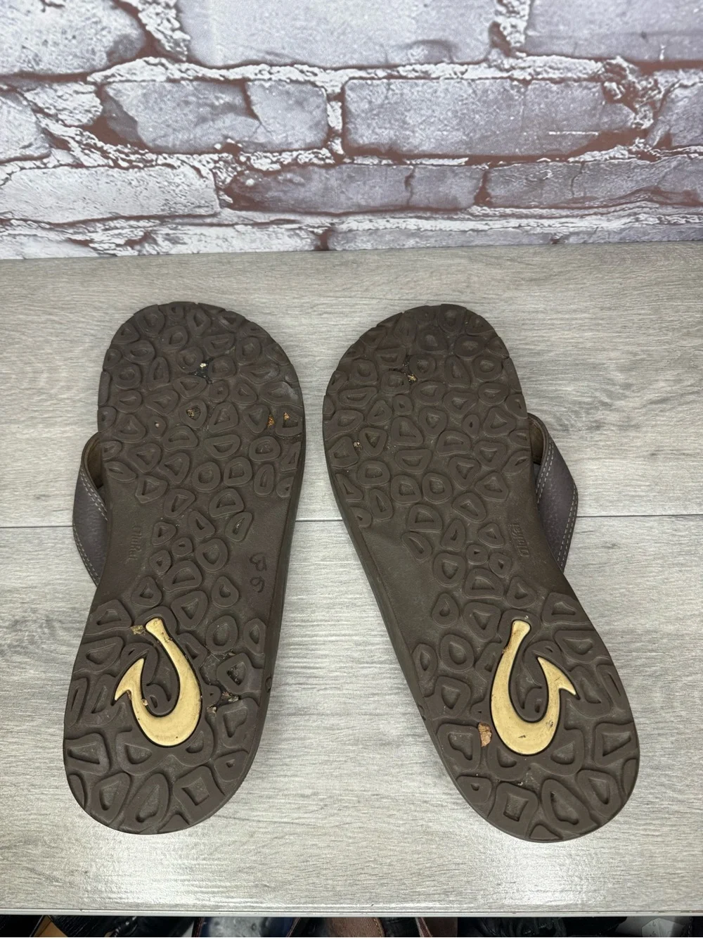 Olukai Ohana Brown Synthetic Beach Flip Flops Sandals Men Sz 12M US/46EU